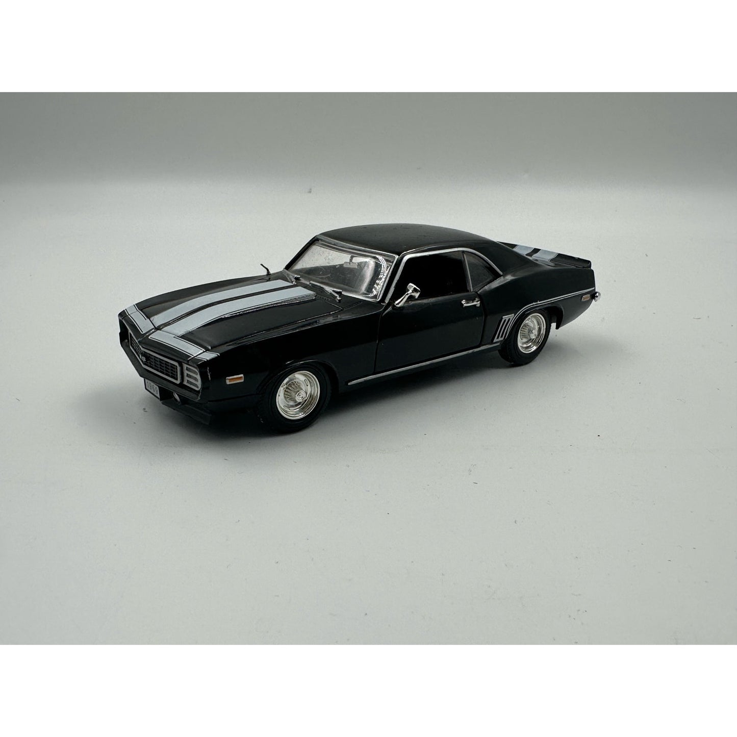 1969 CHEVY CAMERO 1/32 SCALE DIECAST, FROM NATIONAL MOTOR MUSEUM MINT