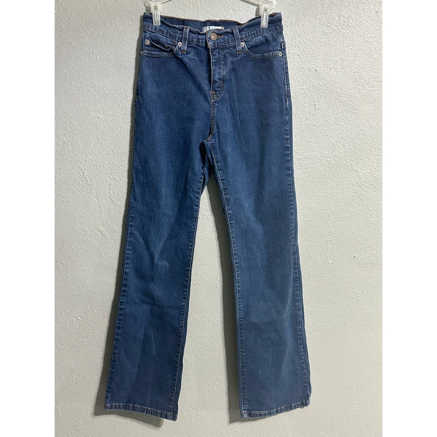 Women’s Levi’s 512 Straight Leg Size 4 medium Boot Cut