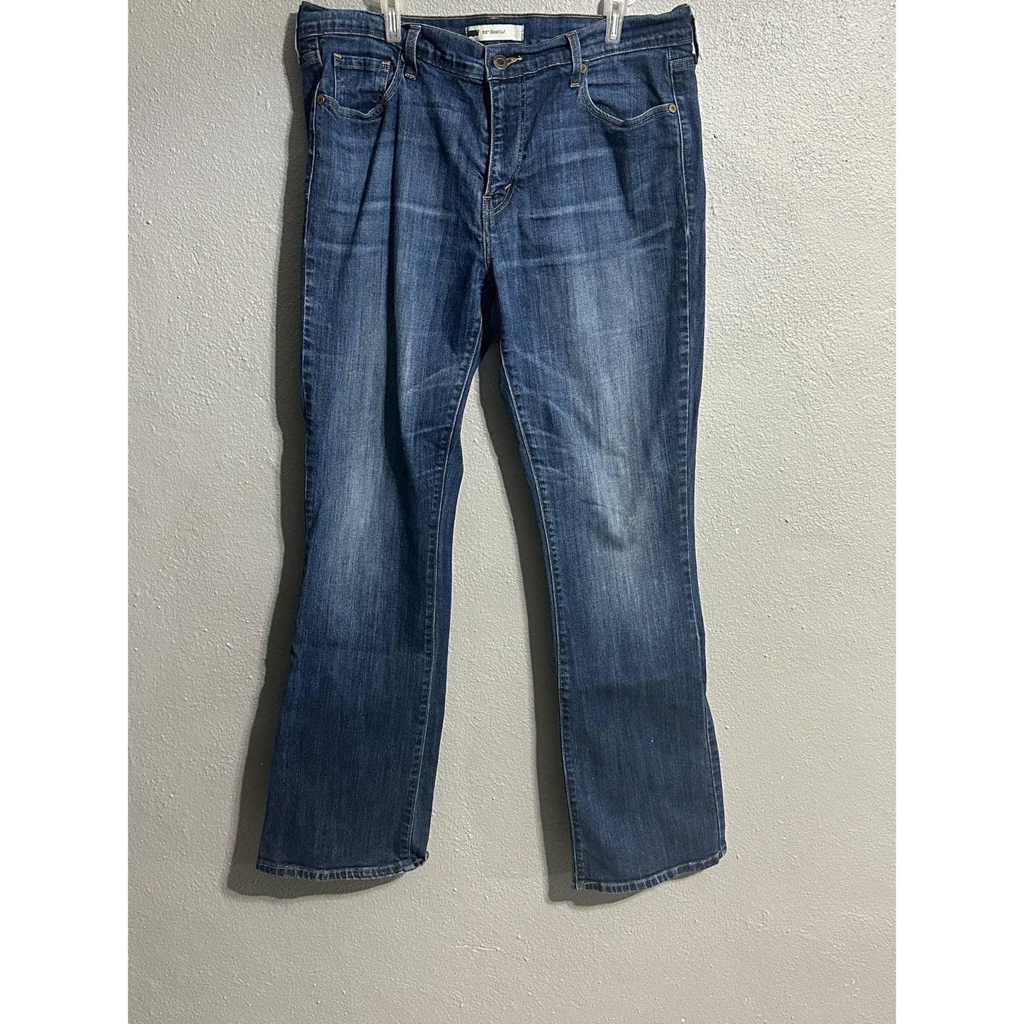 Men’s levi’s 515 Boot Cut Size 32 x 34