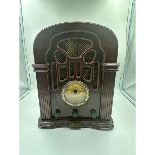 Vintage Thomas Collectors Edition Radio FM/AM Cassette Model 411 Wood Cabinet