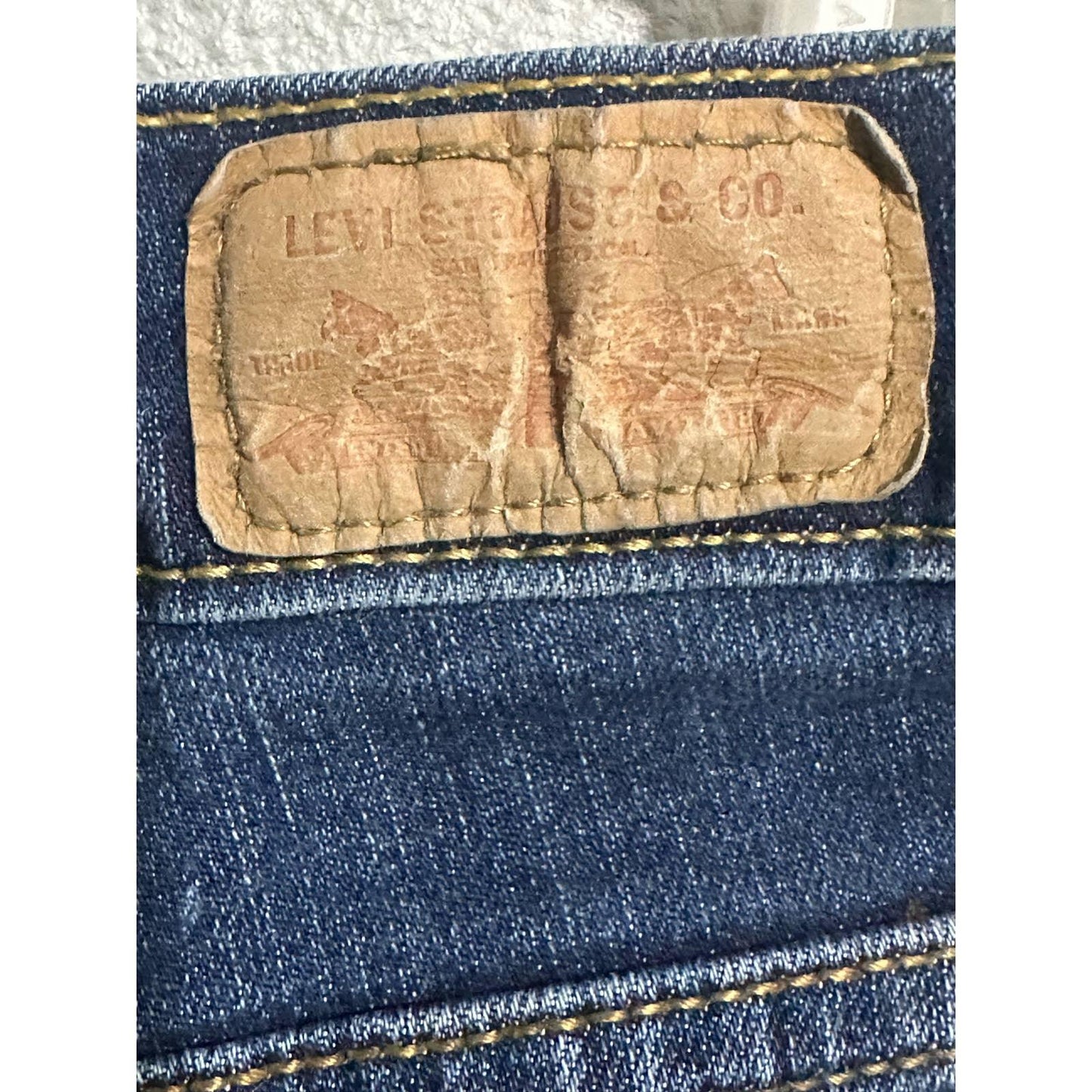 Women’s Levi’s 512 Straight Leg Size 6M