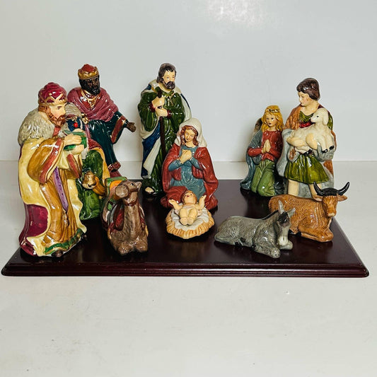 Vintage Home For The Holidays Nativity Set 2003