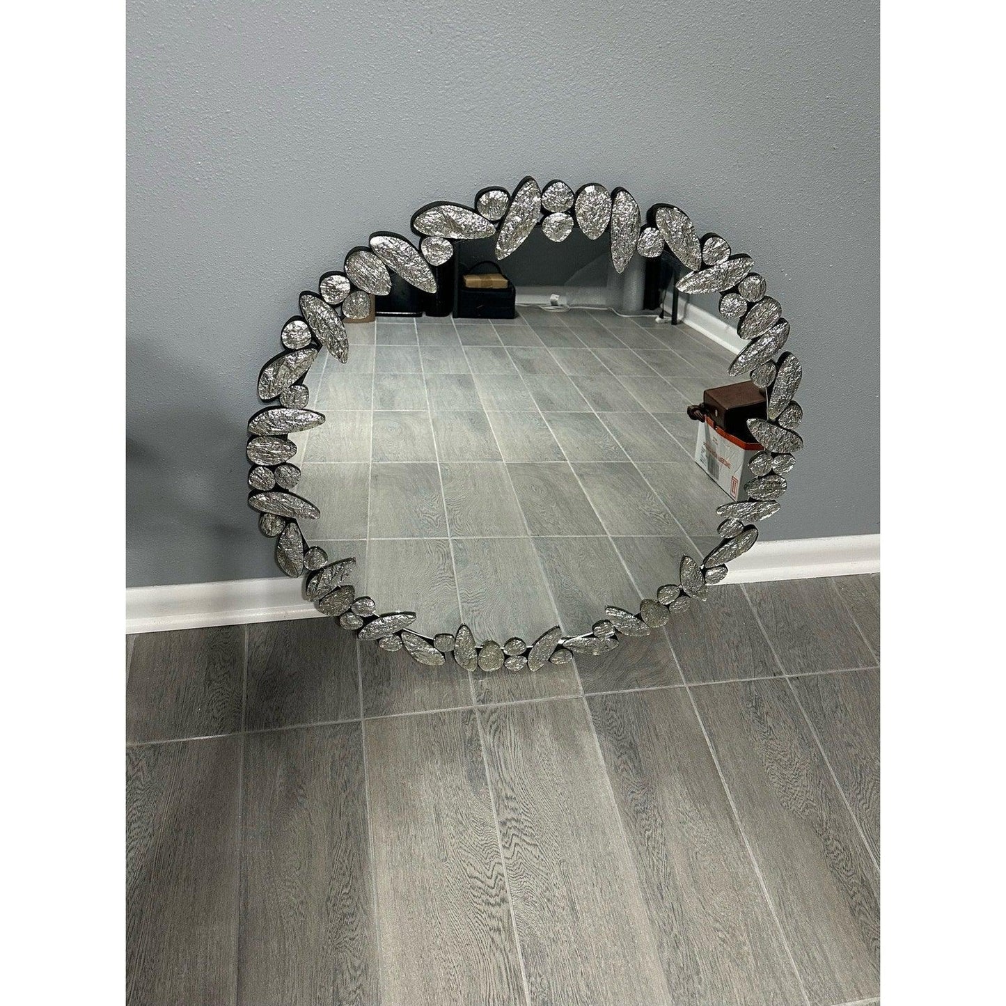 32 in. x 32 in. Round Frame Beveled Glass Modern Decoration Wall Mirror