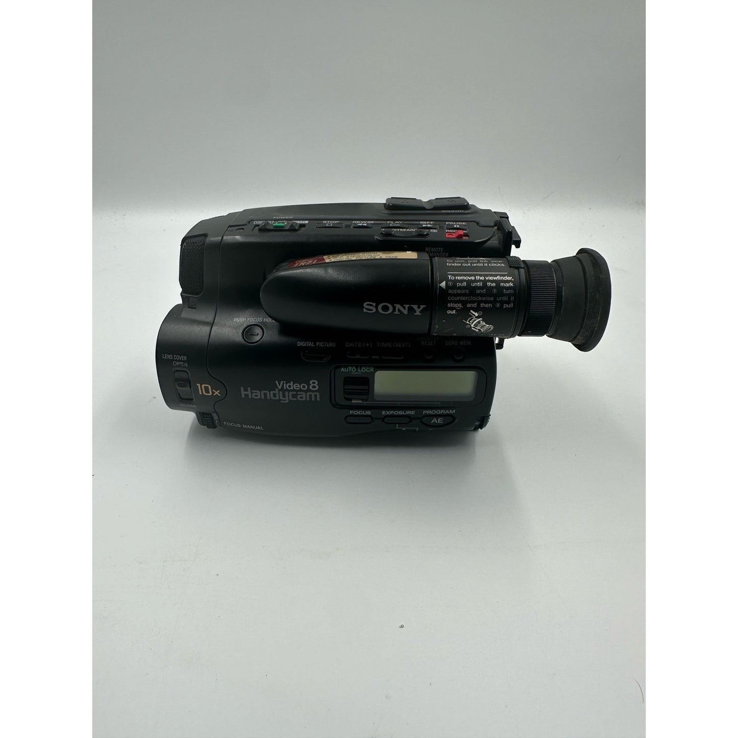 SONY CCD-TR71 Home Video 8 Handycam No Battery or Charger