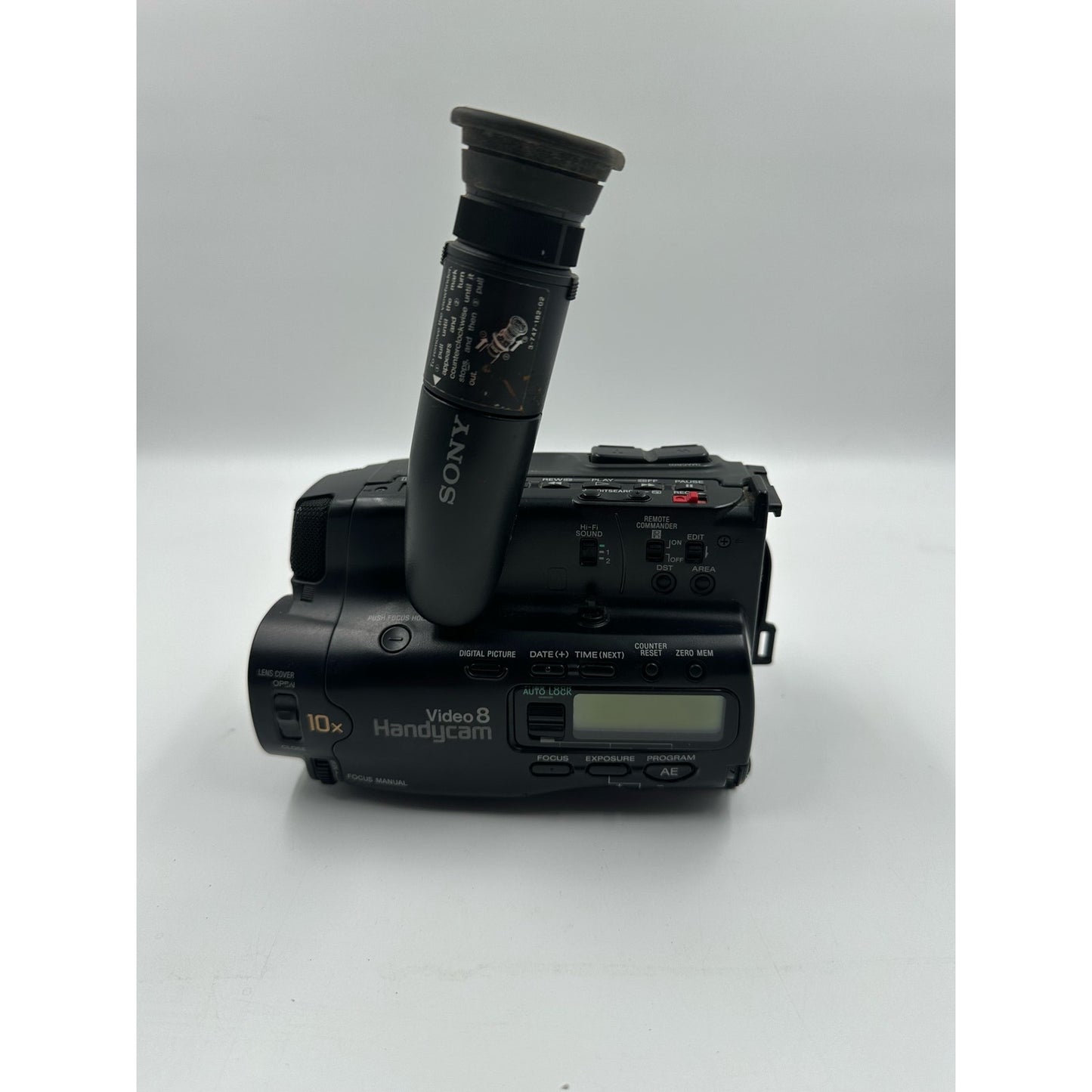 SONY CCD-TR71 Home Video 8 Handycam No Battery or Charger