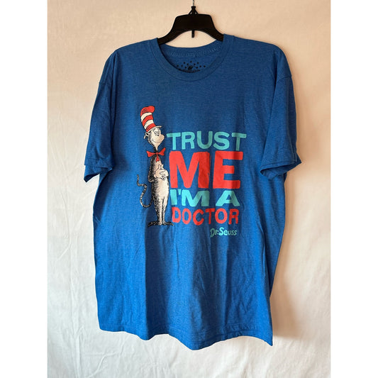 The Doctor is in Dr Seuss t shirt size XL UNIVERSAL STUDIOS