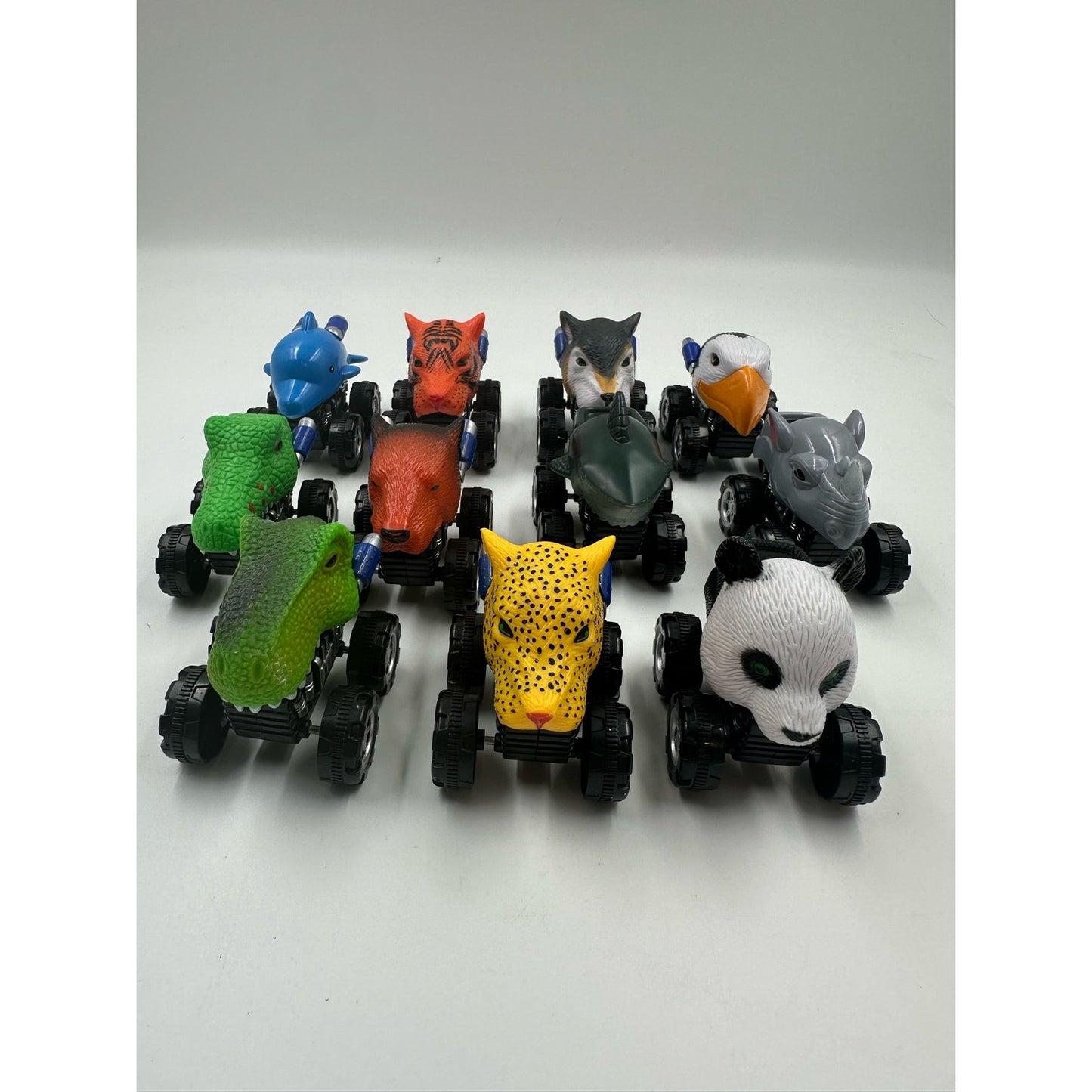 A Set of 11 Mini Pull Back & Go Vehicles Animal Cars Toys for Kids Toddlers