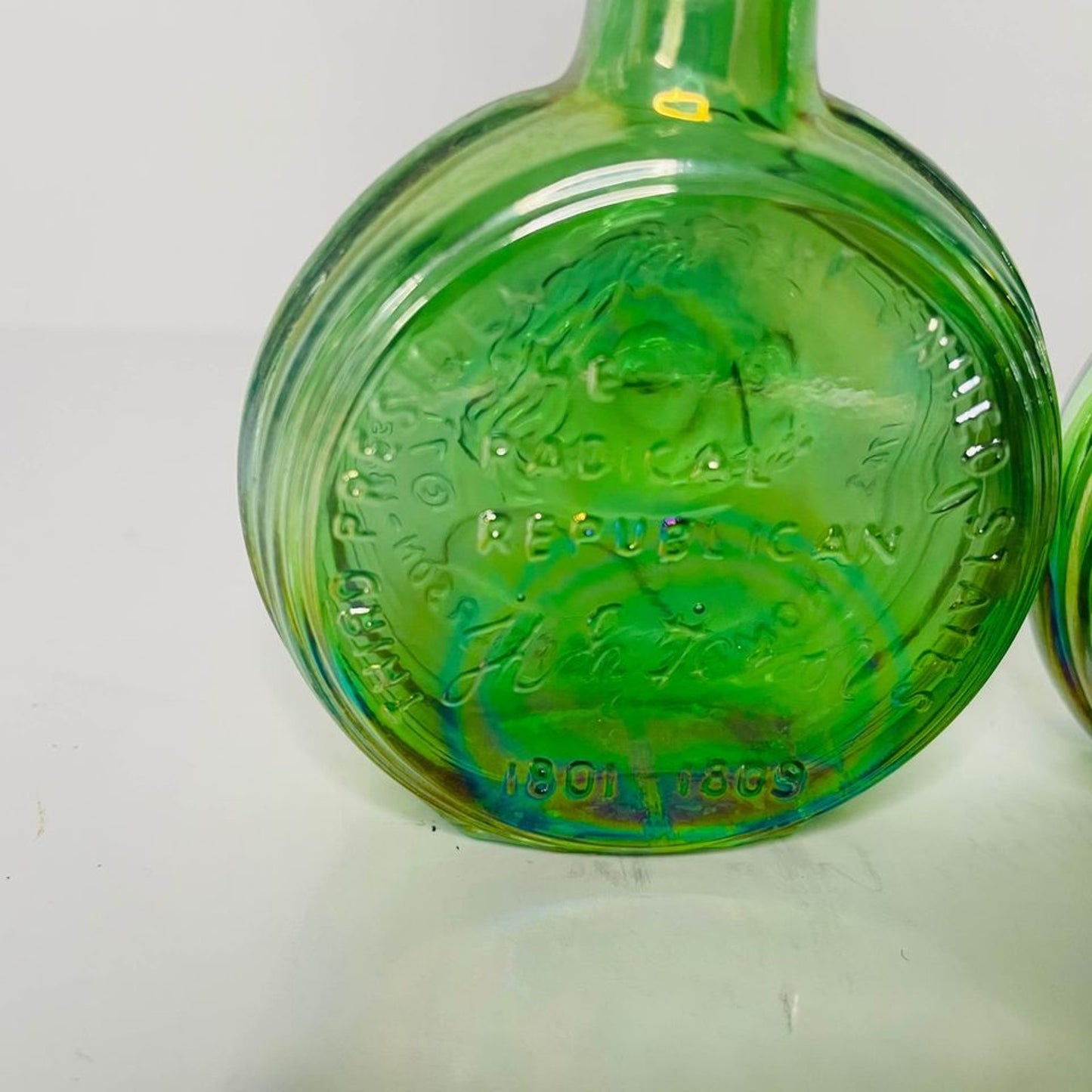 Wheaton Glass Green Thomas Jefferson & Richard Nixon Bottle 3" Tall