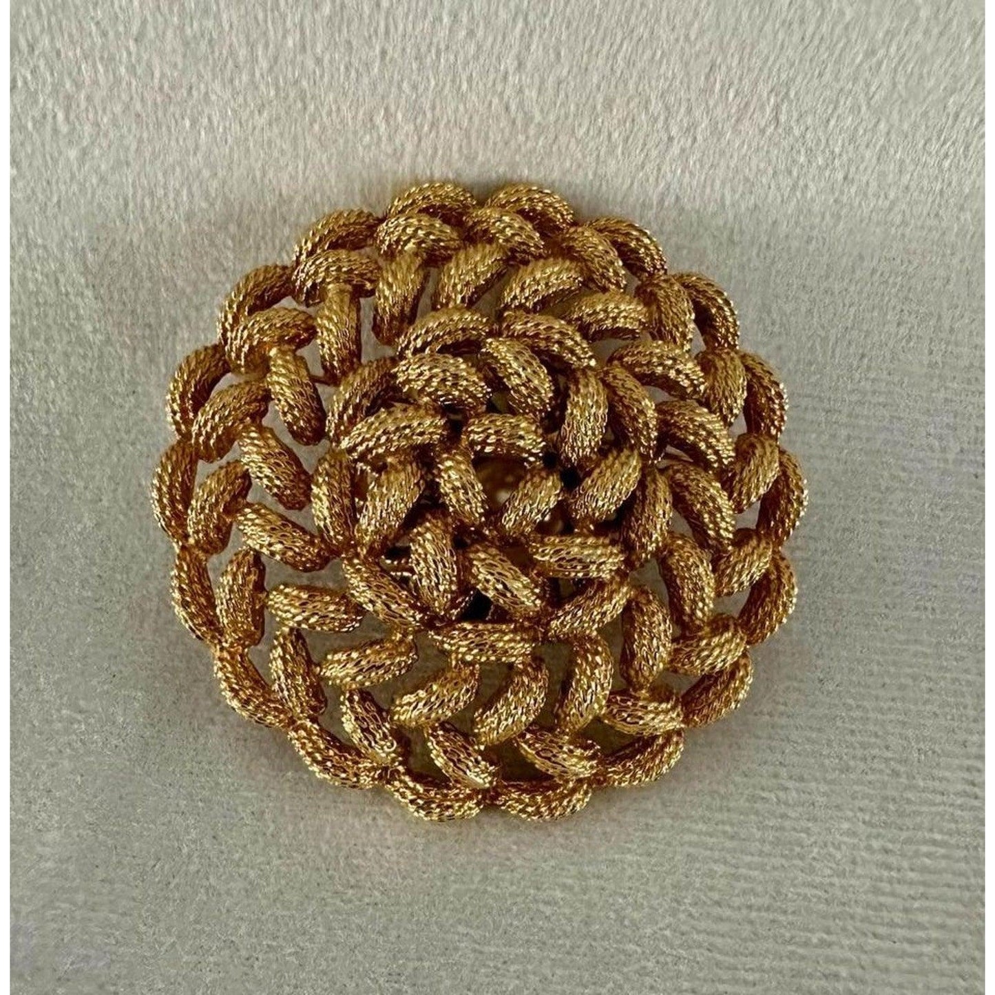 Large Vintage Monet Gold Tone Woven Circle Round Brooch