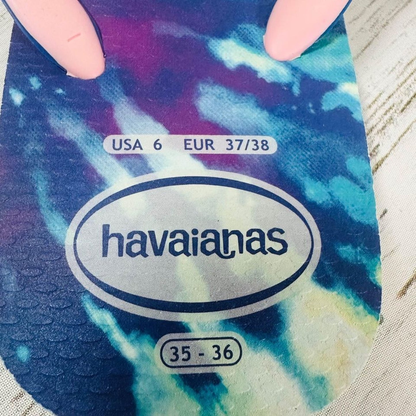 Havaianas Women's size 6 Flip Flops Tie Dye Shoes Sandals Summer