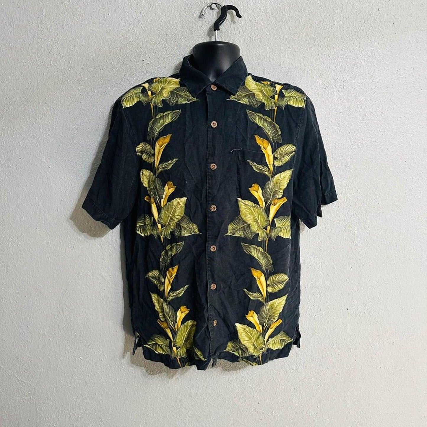 Tommy Bahama Men's Black Silk Button-Up Hawaiian Shirt Floral Casual Size M