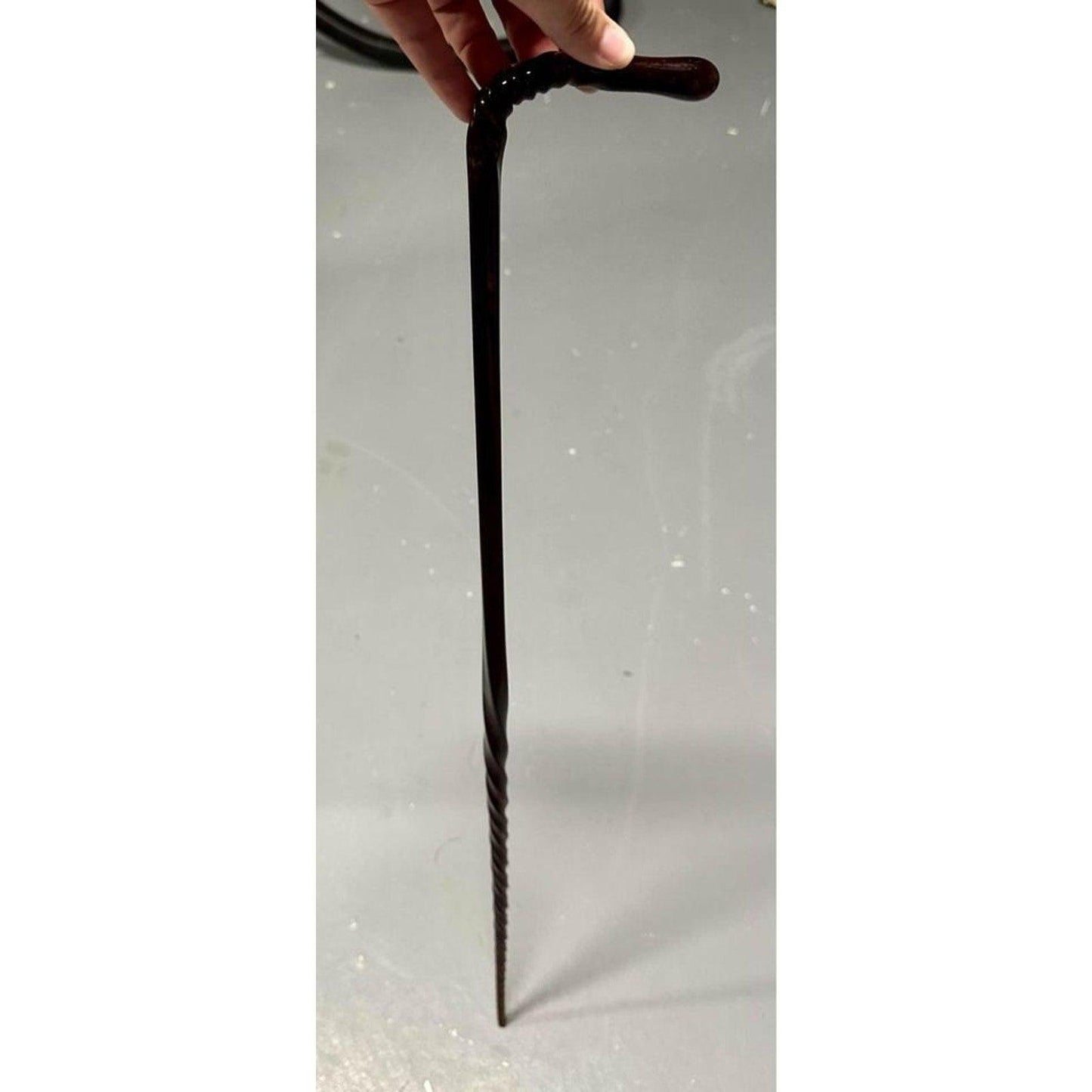 ANTIQUE VICTORIAN TWIST BOTTLE GLASS SWAGGER STICK PARADE CANE WALKING 29”