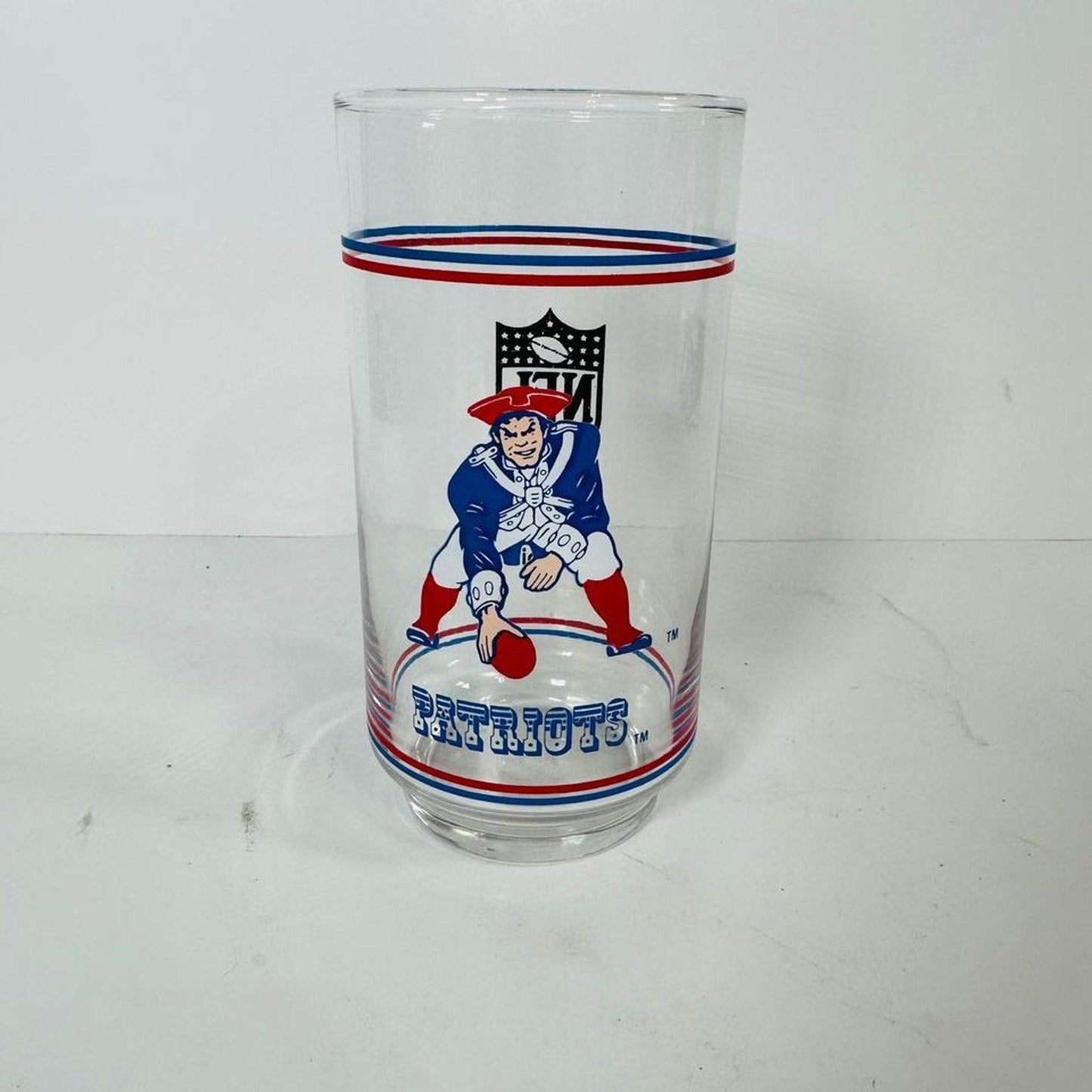 Vintage New England Patriots NFL Football Mobil Glass Old Logo 16 Oz Pat Patriot